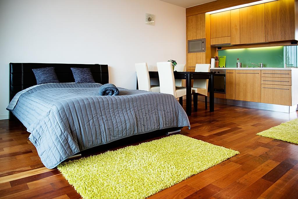 Modern Apartment With Lake View Balatonlelle Exterior foto