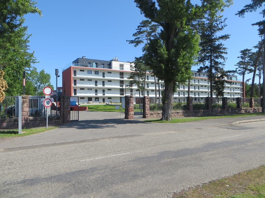 Modern Apartment With Lake View Balatonlelle Exterior foto