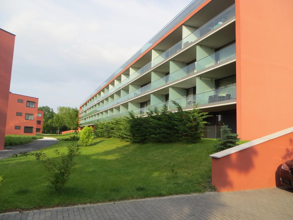 Modern Apartment With Lake View Balatonlelle Exterior foto